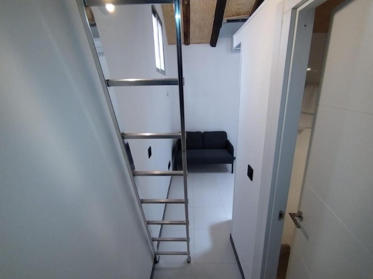 Estudio Con 2 Plantas - Puerta Del Sol Madrid Bagian luar foto