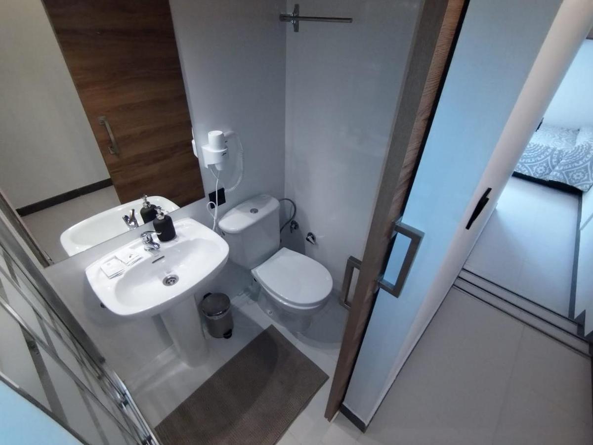 Estudio Con 2 Plantas - Puerta Del Sol Madrid Bagian luar foto